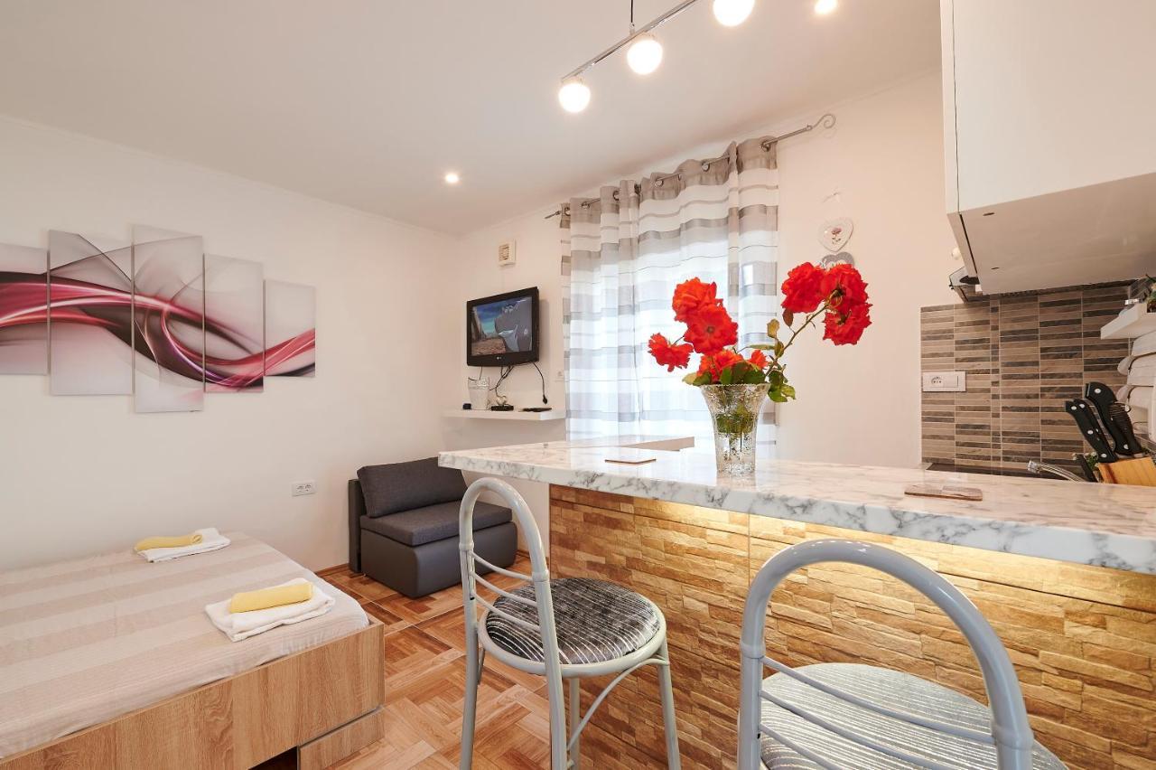 Apartments Lucija Trogir Zewnętrze zdjęcie