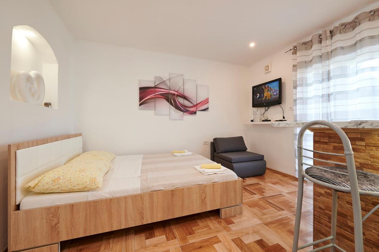 Apartments Lucija Trogir Zewnętrze zdjęcie