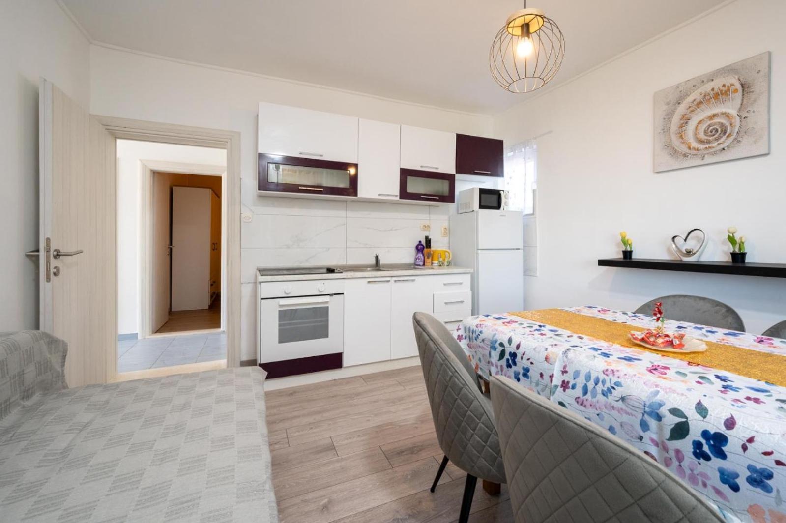 Apartments Lucija Trogir Zewnętrze zdjęcie